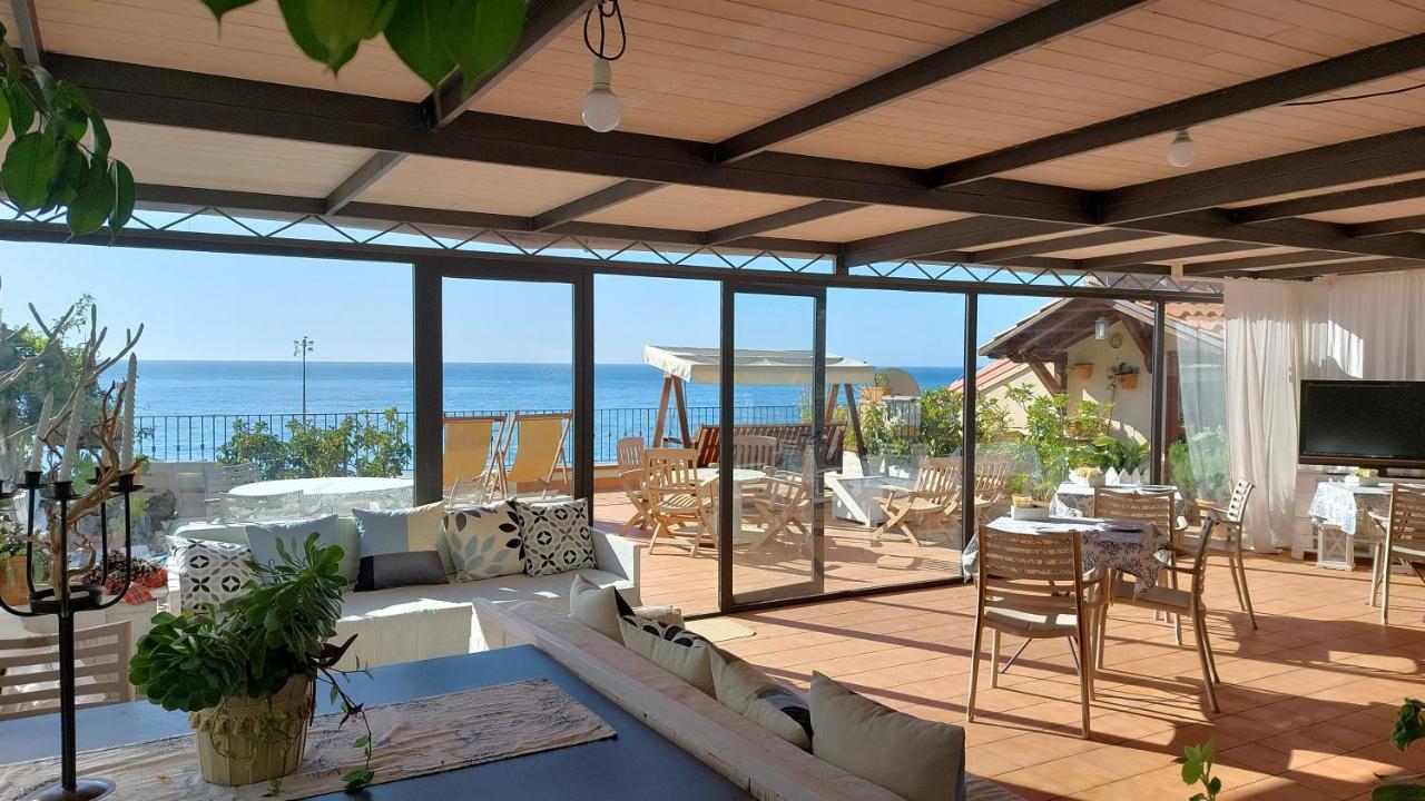 タオルミーナ B ＆ B ソットコペルタ Bed & Breakfast エクステリア 写真
